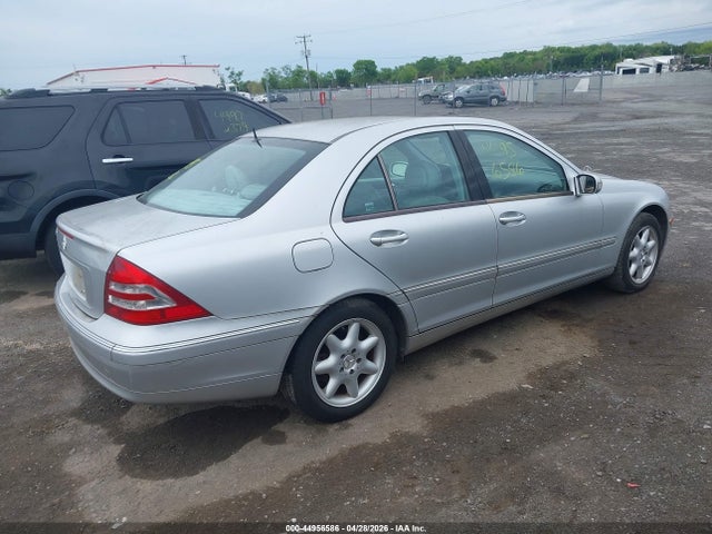44956586 :رقم المزاد ، WDBRF64J52F135825 vin ، 2002 Mercedes-benz C 320 مزاد بيع