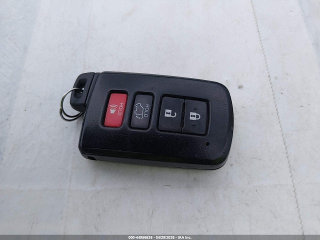 5TDJZRFH2JS525880 Toyota Highlander Xle