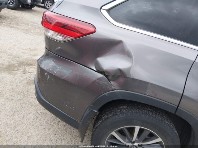 5TDJZRFH2JS525880 Toyota Highlander Xle