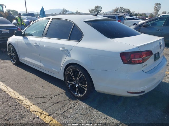 3VWD17AJ1GM344052 Volkswagen Jetta 1.8t Sport