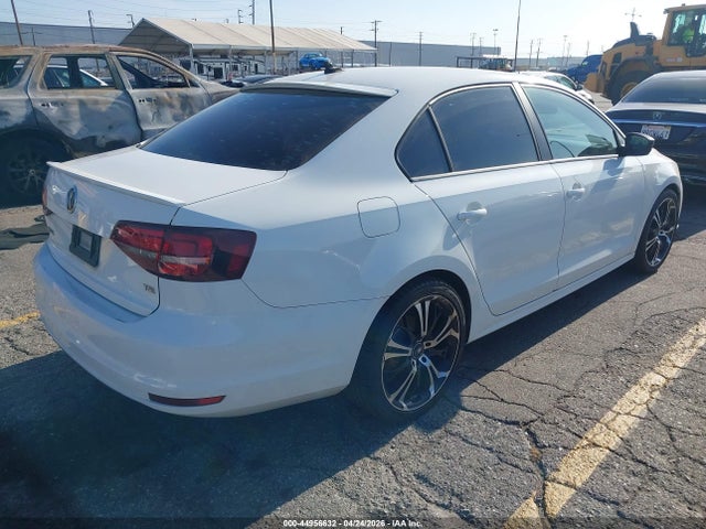 3VWD17AJ1GM344052 Volkswagen Jetta 1.8t Sport