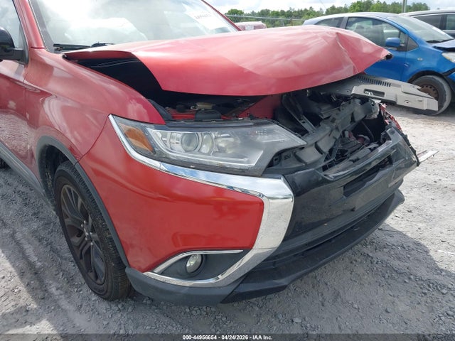 44956654 :رقم المزاد ، JA4AD3A32JZ019093 vin ، 2018 Mitsubishi Outlander Le مزاد بيع