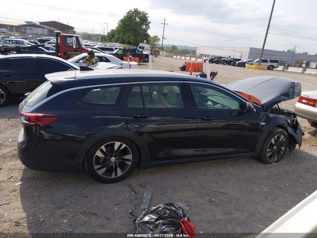 44956676 :رقم المزاد ، W04GV8SX8J1108803 vin ، 2018 Buick Regal Tourx Essence مزاد بيع