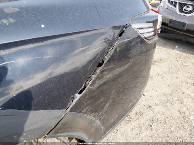 44956676 :رقم المزاد ، W04GV8SX8J1108803 vin ، 2018 Buick Regal Tourx Essence مزاد بيع