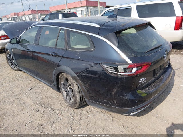 44956676 :رقم المزاد ، W04GV8SX8J1108803 vin ، 2018 Buick Regal Tourx Essence مزاد بيع