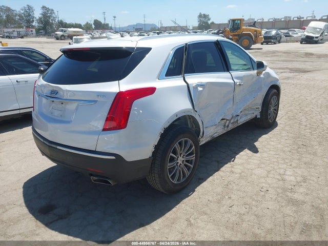 1GYKNCRS5KZ242260 Cadillac XT5 LUXURY