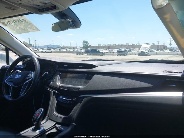 1GYKNCRS5KZ242260 Cadillac XT5 LUXURY