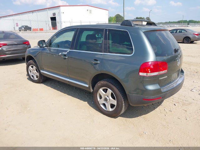 2004 Volkswagen Touareg V6 მანქანა იყიდება აუქციონზე, vin: WVGBC67L74D004687, აუქციონის ნომერი: 44956779