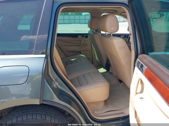 2004 Volkswagen Touareg V6 მანქანა იყიდება აუქციონზე, vin: WVGBC67L74D004687, აუქციონის ნომერი: 44956779