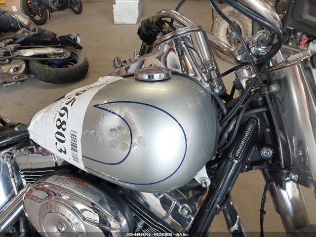 44956803 :رقم المزاد ، 1HD1BW511BB025885 vin ، 2011 Harley-davidson Flstc مزاد بيع