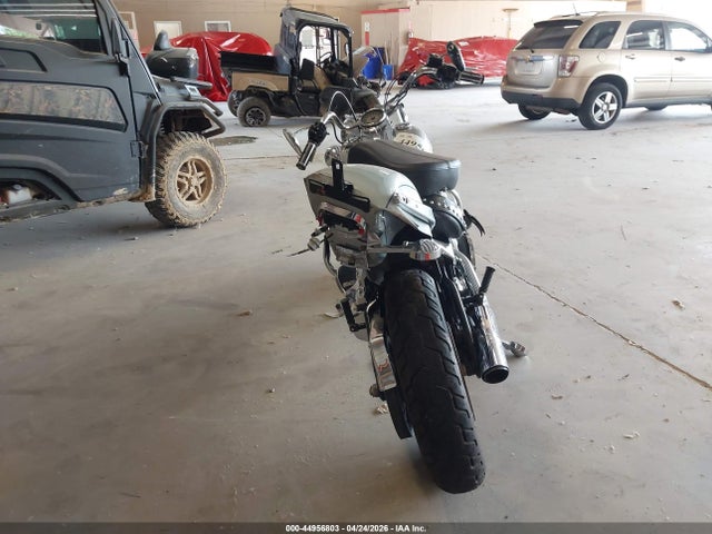 44956803 :رقم المزاد ، 1HD1BW511BB025885 vin ، 2011 Harley-davidson Flstc مزاد بيع