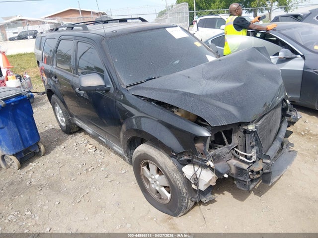 44956818 :رقم المزاد ، 1FMCU0D77AKC64732 vin ، 2010 Ford Escape Xlt مزاد بيع