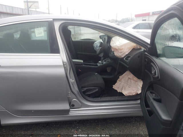 Aukcja sprzedaży 2015 Chrysler 200 Limited, vin: 1C3CCCAB6FN570817, numer aukcji: 44956824