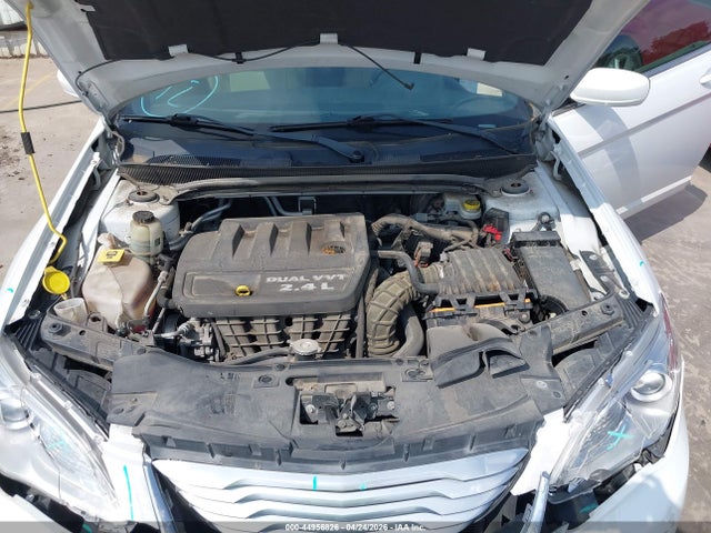 Продажа на аукционе авто 2013 Chrysler 200 Touring, vin: 1C3BCBEB5DN526711, номер лота: 44956826