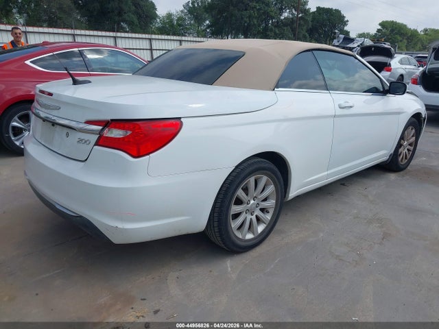 Продажа на аукционе авто 2013 Chrysler 200 Touring, vin: 1C3BCBEB5DN526711, номер лота: 44956826