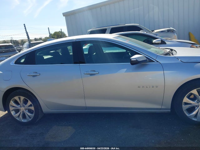 1G1ZH5SX4HF145437 Chevrolet Malibu Premier