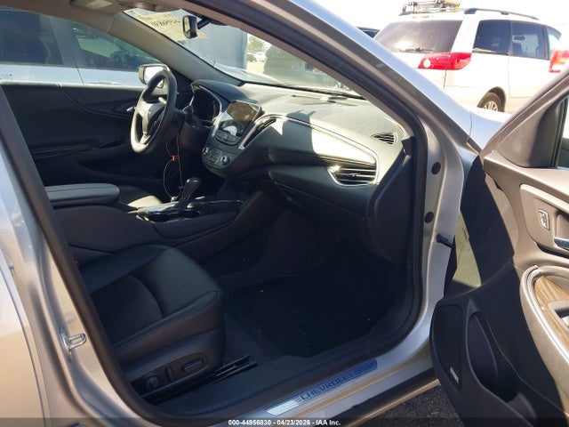 1G1ZH5SX4HF145437 Chevrolet Malibu Premier