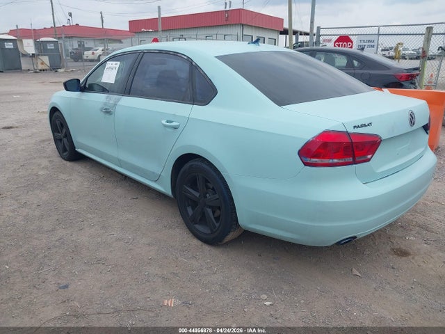 2013 Volkswagen Passat 2.0l Tdi Se მანქანა იყიდება აუქციონზე, vin: 1VWBN7A35DC115593, აუქციონის ნომერი: 44956878