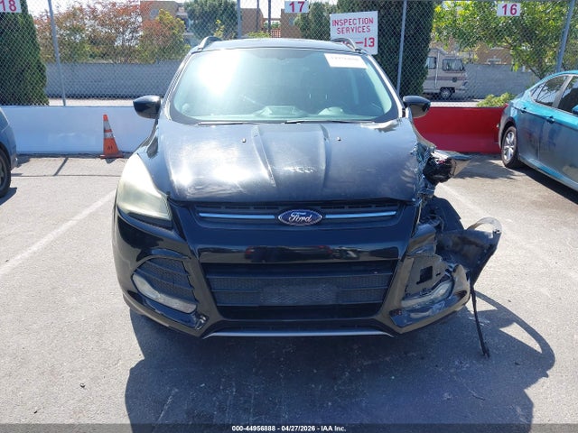 1FMCU9GX2EUB86192 Ford ESCAPE SE