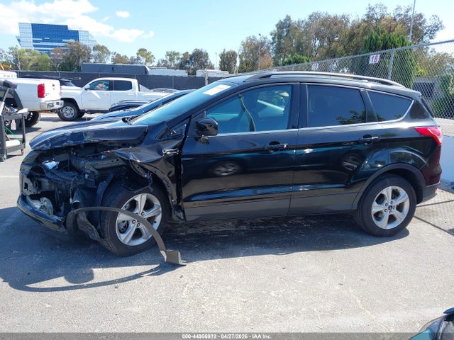 1FMCU9GX2EUB86192 Ford ESCAPE SE