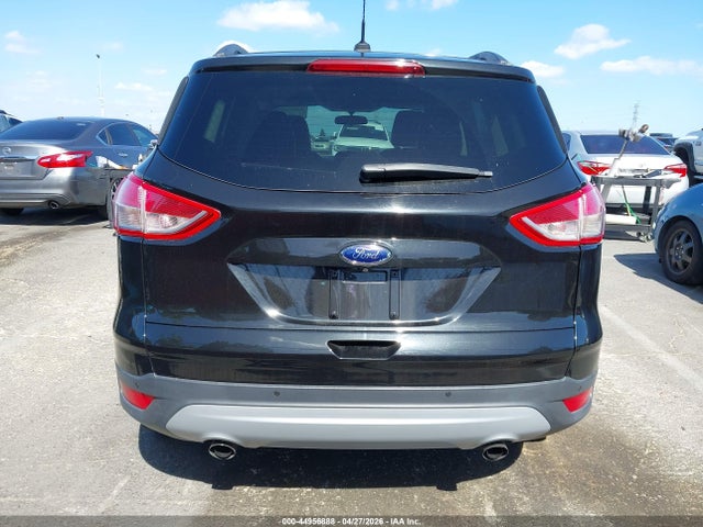 1FMCU9GX2EUB86192 Ford ESCAPE SE