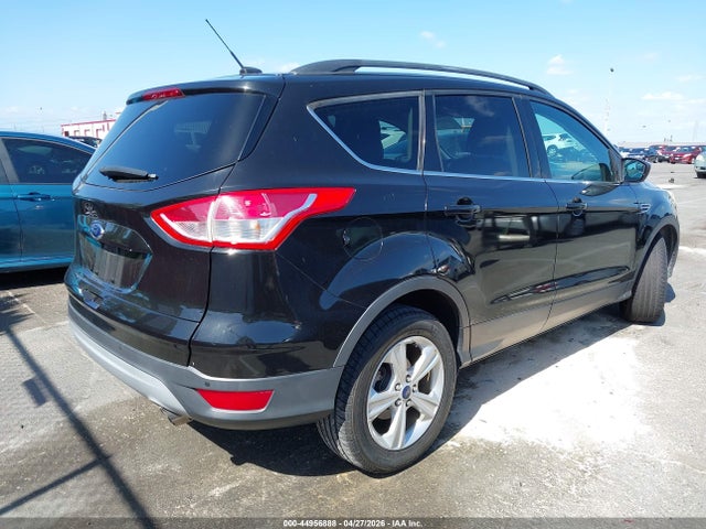 1FMCU9GX2EUB86192 Ford ESCAPE SE