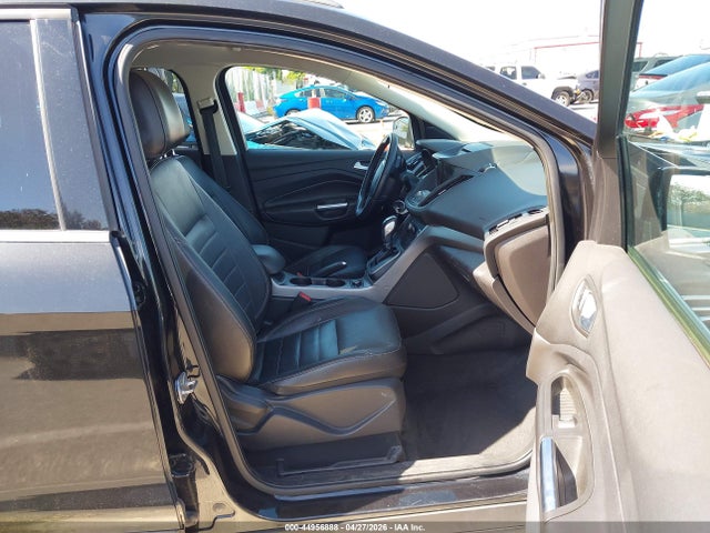 1FMCU9GX2EUB86192 Ford ESCAPE SE