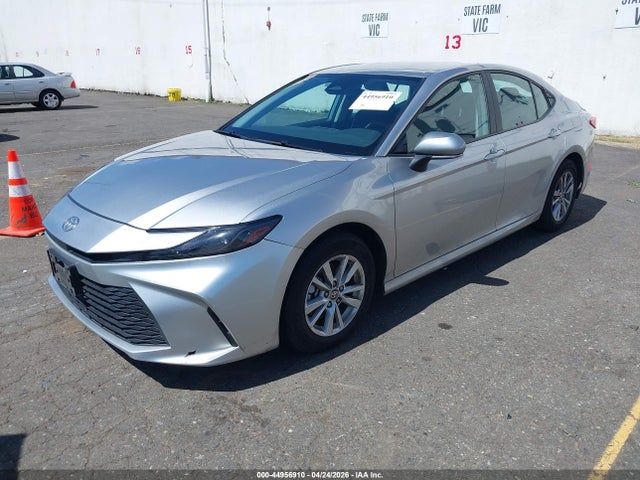Toyota CAMRY LE 2025 4T1DAACK9SU528127 Image 2