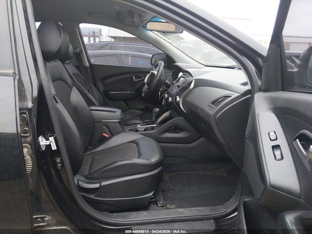 44956918 :رقم المزاد ، KM8JTCAF5FU042239 vin ، 2015 Hyundai Tucson Gls مزاد بيع