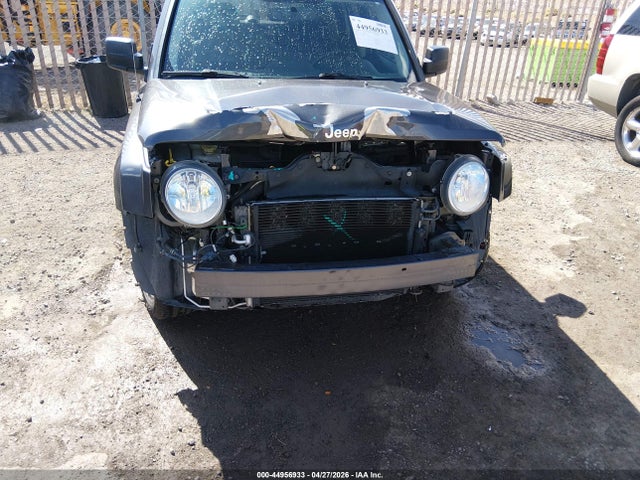 1C4NJRFB5GD746172 Jeep Patriot High Altitude Edition