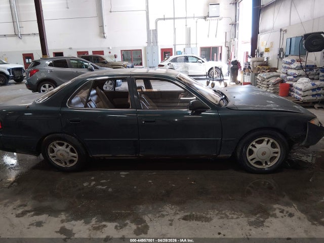 Продажа на аукционе авто 1995 Toyota Camry Xle, vin: JT2GK13E5S0099769, номер лота: 44957001