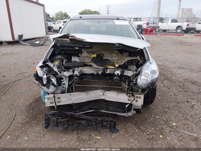 44957031 :رقم المزاد ، JTDKN3DUXB0279064 vin ، 2011 Toyota Prius Three مزاد بيع