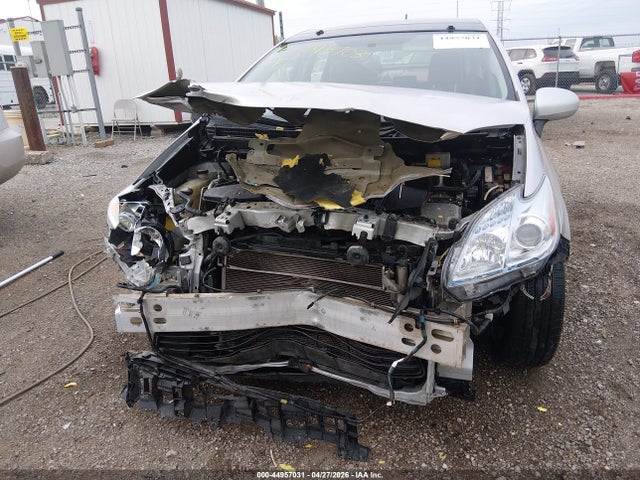 44957031 :رقم المزاد ، JTDKN3DUXB0279064 vin ، 2011 Toyota Prius Three مزاد بيع