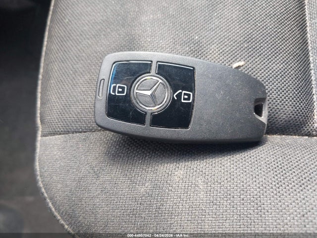 44957042 :رقم المزاد ، WD4PF0CDXKT004222 vin ، 2019 Mercedes-benz Sprinter 2500 Standard Roof V6 مزاد بيع