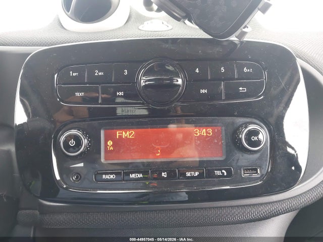 2018 Smart Fortwo Electric Drive Pure მანქანა იყიდება აუქციონზე, vin: WMEFJ9BA7JK311353, აუქციონის ნომერი: 44957045