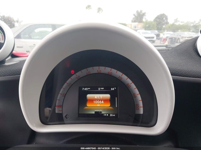 2018 Smart Fortwo Electric Drive Pure მანქანა იყიდება აუქციონზე, vin: WMEFJ9BA7JK311353, აუქციონის ნომერი: 44957045