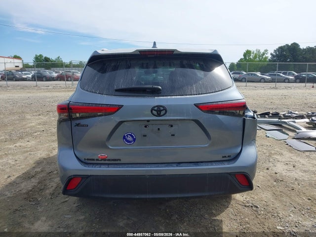 2022 Toyota Highlander Xle მანქანა იყიდება აუქციონზე, vin: 5TDHZRAH8NS125690, აუქციონის ნომერი: 44957062