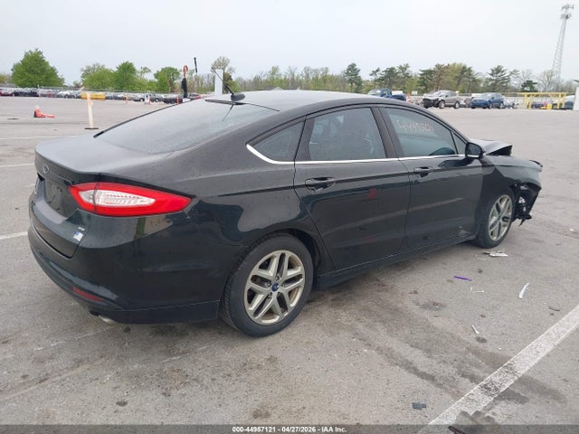 44957121 :رقم المزاد ، 3FA6P0H75FR132015 vin ، 2015 Ford Fusion Se مزاد بيع