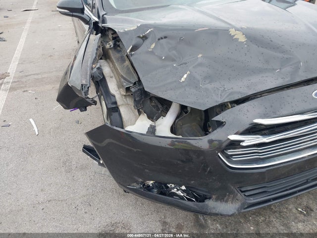 44957121 :رقم المزاد ، 3FA6P0H75FR132015 vin ، 2015 Ford Fusion Se مزاد بيع