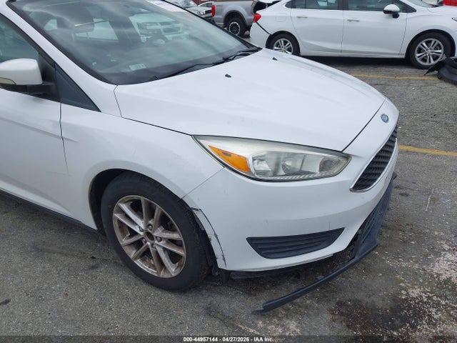 Ford FOCUS SE 2016 1FADP3F21GL326749 Image 14