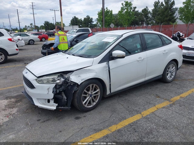 Ford FOCUS SE 2016 1FADP3F21GL326749 Image 2