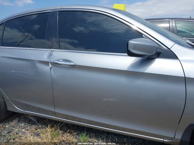 1HGCR2F3XHA285815 Honda ACCORD LX