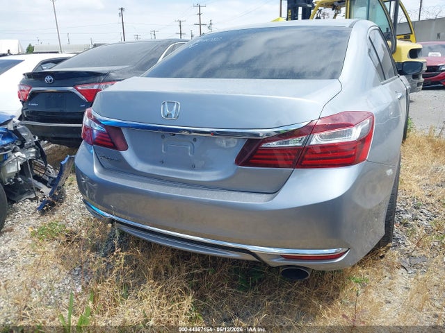 1HGCR2F3XHA285815 Honda ACCORD LX