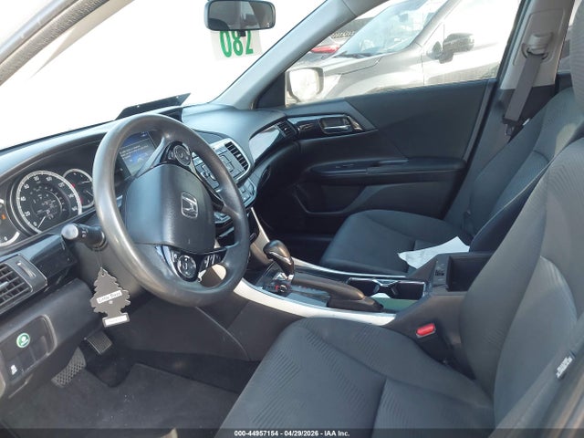 1HGCR2F3XHA285815 Honda ACCORD LX