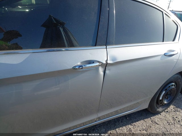 1HGCR2F3XHA285815 Honda ACCORD LX