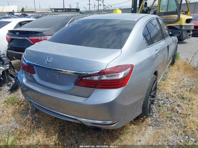 1HGCR2F3XHA285815 Honda ACCORD LX