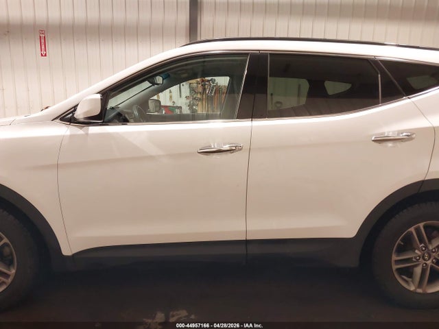 44957166 :رقم المزاد ، 5NMZUDLB6HH005683 vin ، 2017 Hyundai Santa Fe Sport 2.4l مزاد بيع