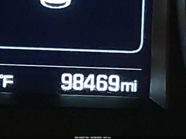 44957166 :رقم المزاد ، 5NMZUDLB6HH005683 vin ، 2017 Hyundai Santa Fe Sport 2.4l مزاد بيع