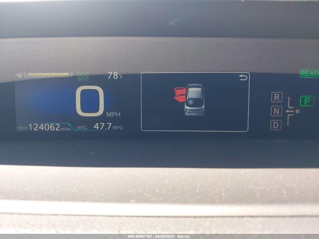 2017 Toyota Prius Two მანქანა იყიდება აუქციონზე, vin: JTDKBRFUXH3042557, აუქციონის ნომერი: 44957167