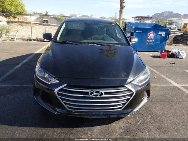5NPD84LF0JH307111 Hyundai ELANTRA SEL